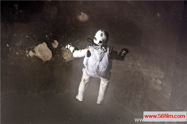 [英国][纪录][BBC纪录片][太空跳跃/太空跳伞 Space Dive The Red Bull Stratos Story][英语中字][8.7G/MKV